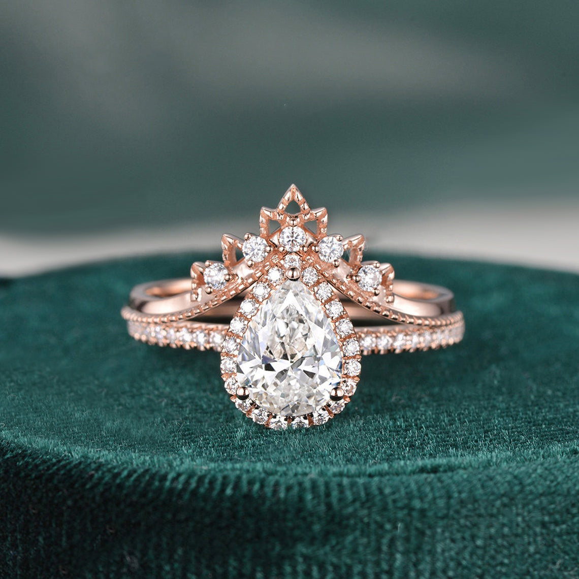 1.50 CT Pear Shaped Moissanite Halo Bridal Ring Set - crownmoissanite