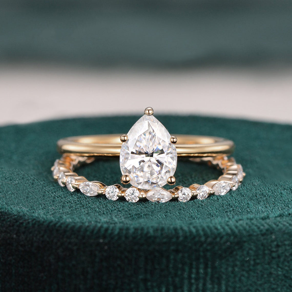 1.0 CT Pear Shaped Moissanite Solitaire Bridal Ring Set - crownmoissanite