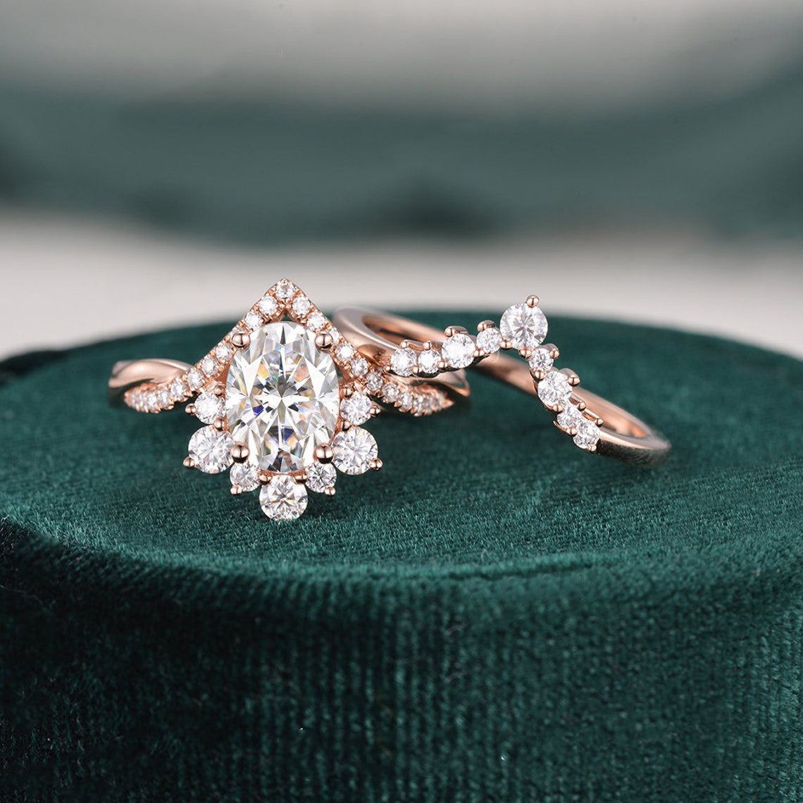1.50 CT Oval Shapd Moissanite Cluster Bridal Ring Set - crownmoissanite