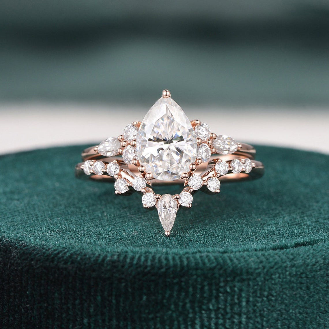 1.50 CT Pear Cut Cluster Moissanite Bridal Ring Set - crownmoissanite