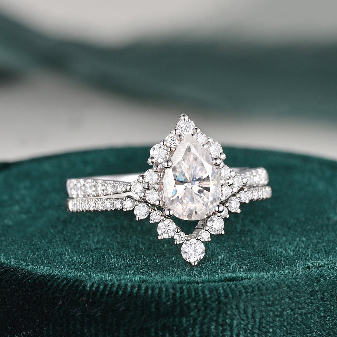 1.50 CT Pear Cut Cluster Moissanite Bridal Ring Set - crownmoissanite