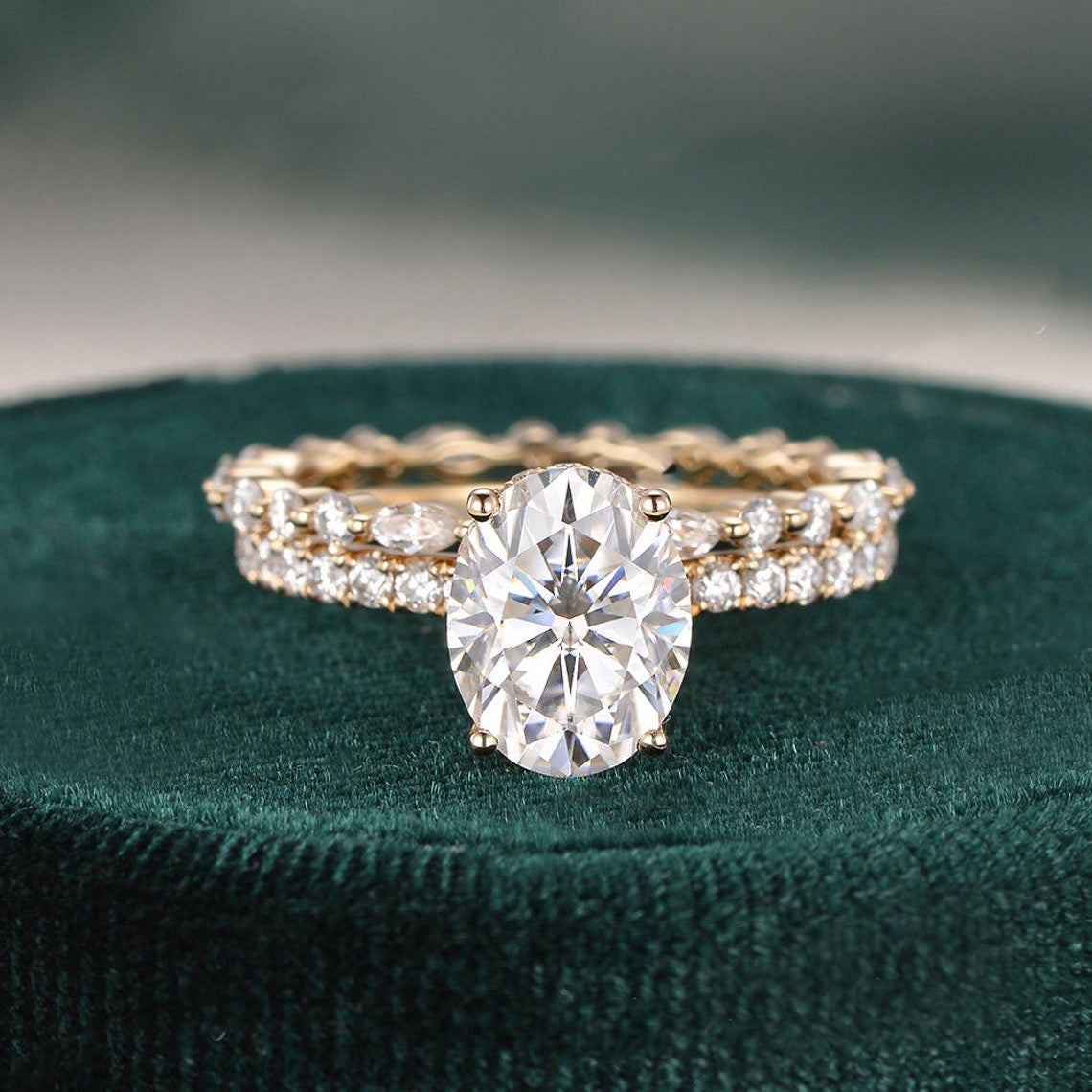 2.0 CT Oval Cut Solitaire Moissanite Bridal Ring Set - crownmoissanite