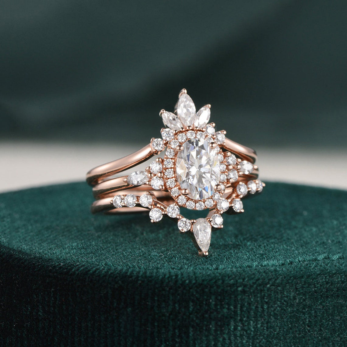 1.0 CT Oval Cut Cluster Halo Moissanite Bridal Ring Set - crownmoissanite