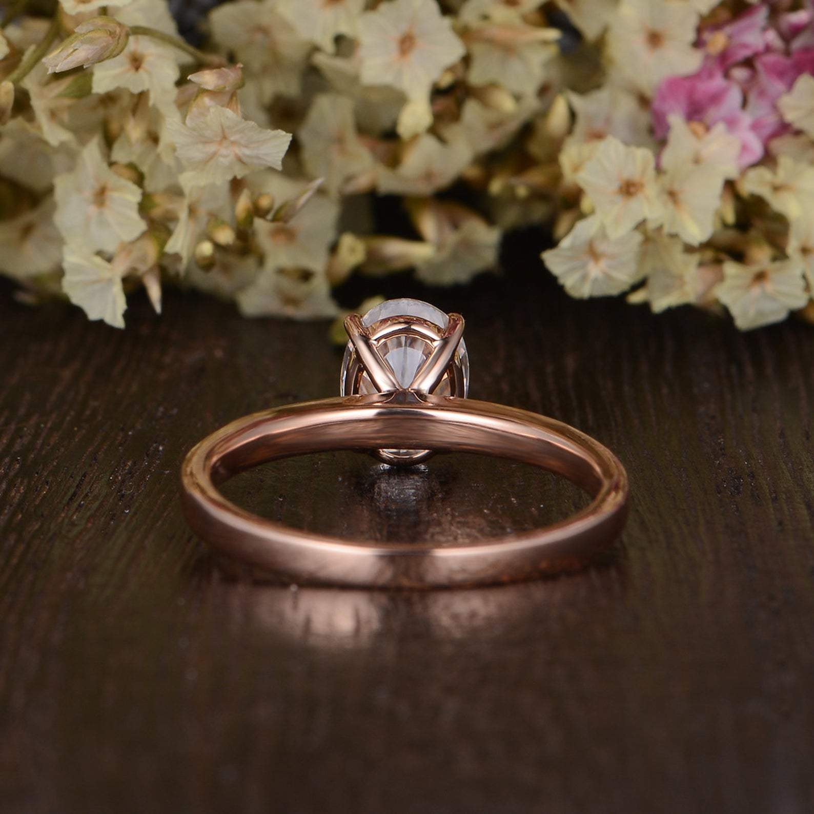0.75 CT Oval Solitaire Moissanite Engagement Ring - crownmoissanite
