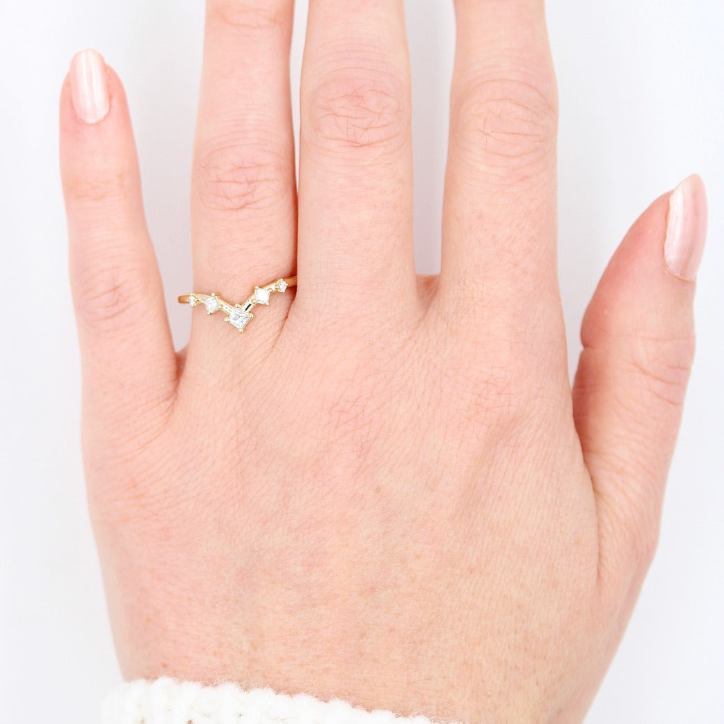 0.22 CT Princess & Round Shaped Moissanite Curved Wedding Band - crownmoissanite