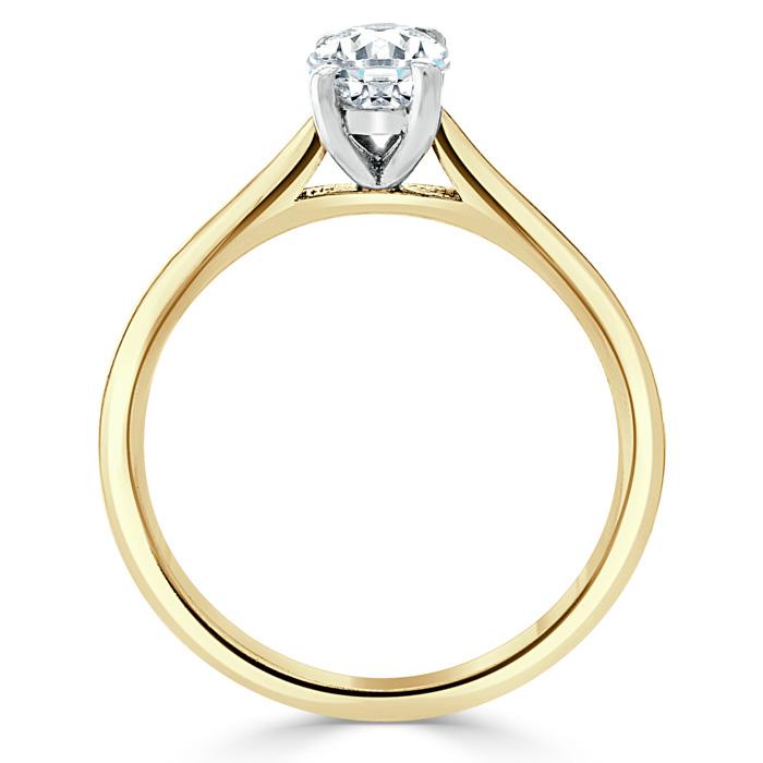 0.75 CT Oval Shape Moissanite Solitaire Engagement Ring - crownmoissanite