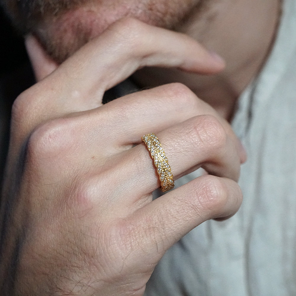 Round Stones Feather Style Men's Wedding Band - crownmoissanite