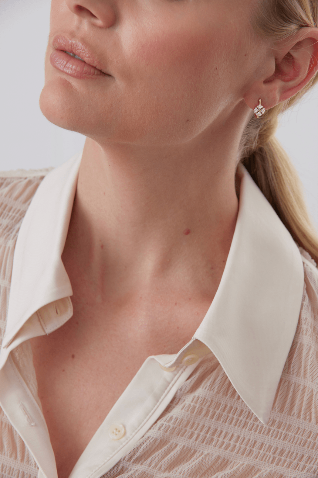 0.42 TCW Round Moissanite Diamond Huggie Earrings - crownmoissanite