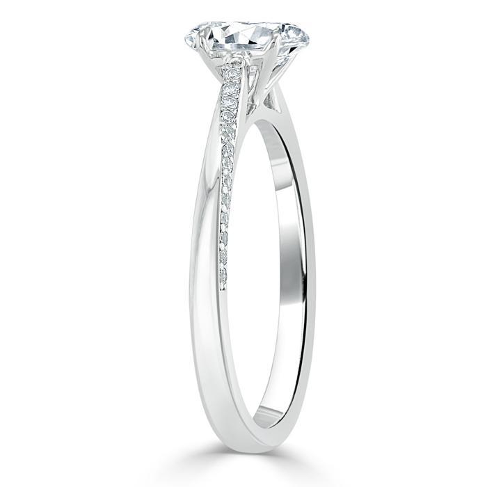 0.75 CT Oval Cut Solitaire Moissanite Engagement Ring - crownmoissanite