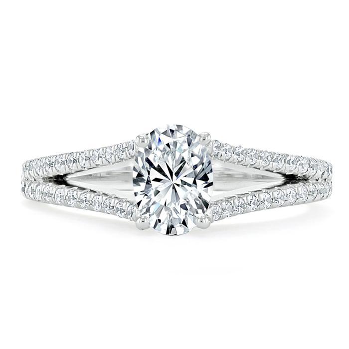 0.75 CT Oval Shaped Moissanite Solitaire Solit Shank Engagement Ring - crownmoissanite