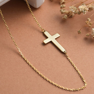 Minimalist Cross Pendant Necklace for Her - crownmoissanite