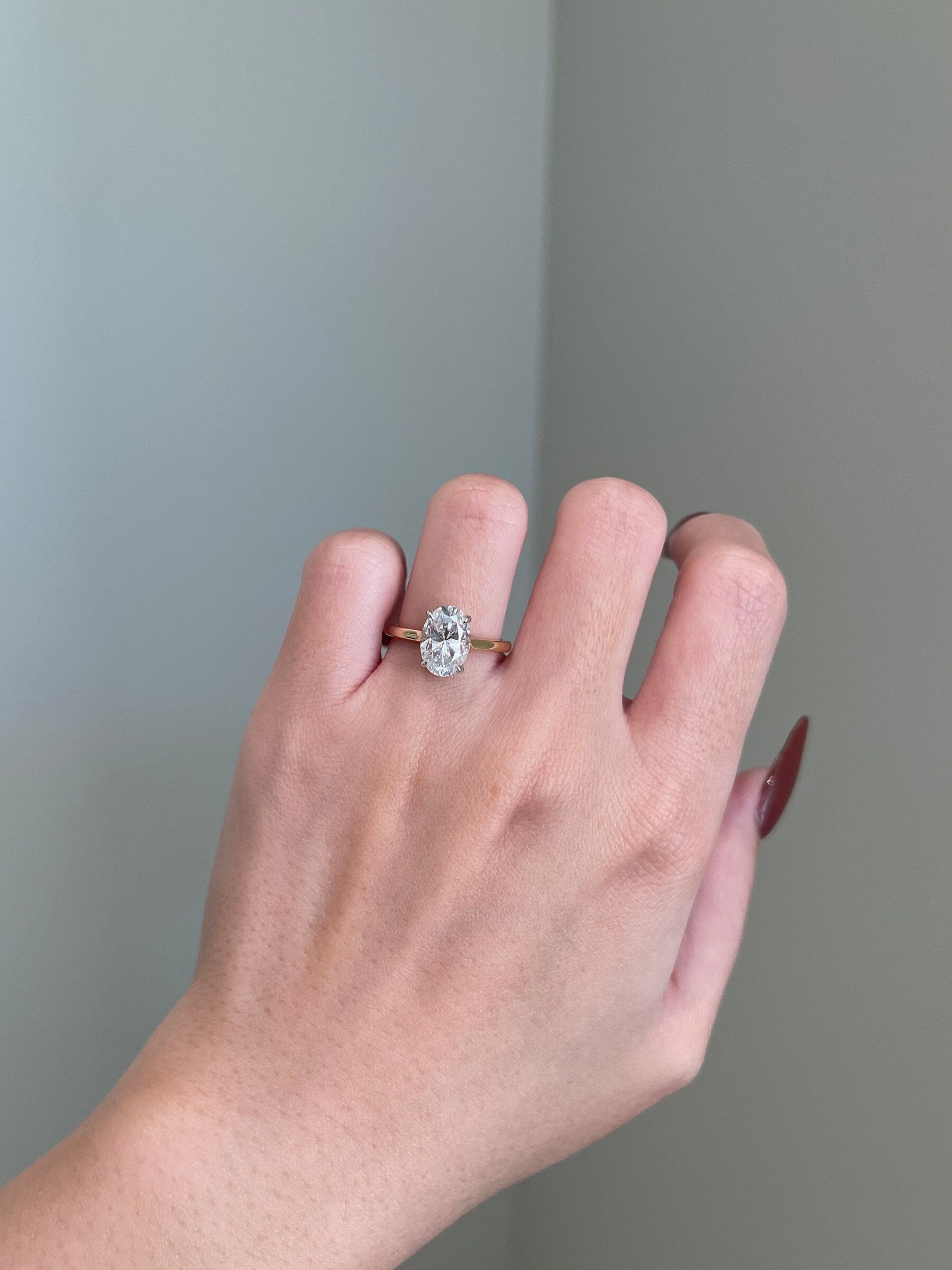 2.50 CT Oval Shaped Moissanite Solitaire Engagement Ring - crownmoissanite