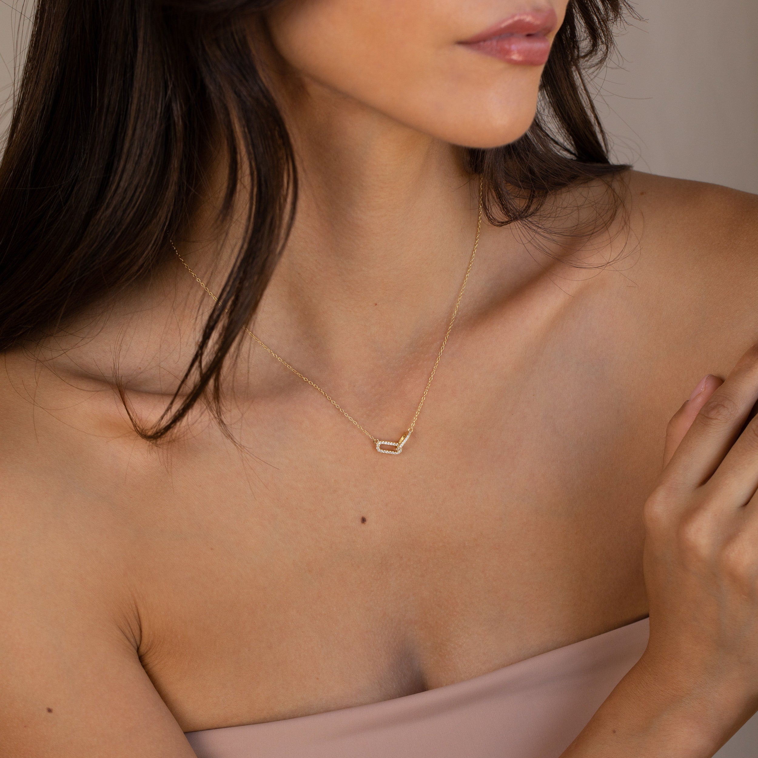 0.20 TCW Round Moissanite Linked Pendant Necklace - crownmoissanite