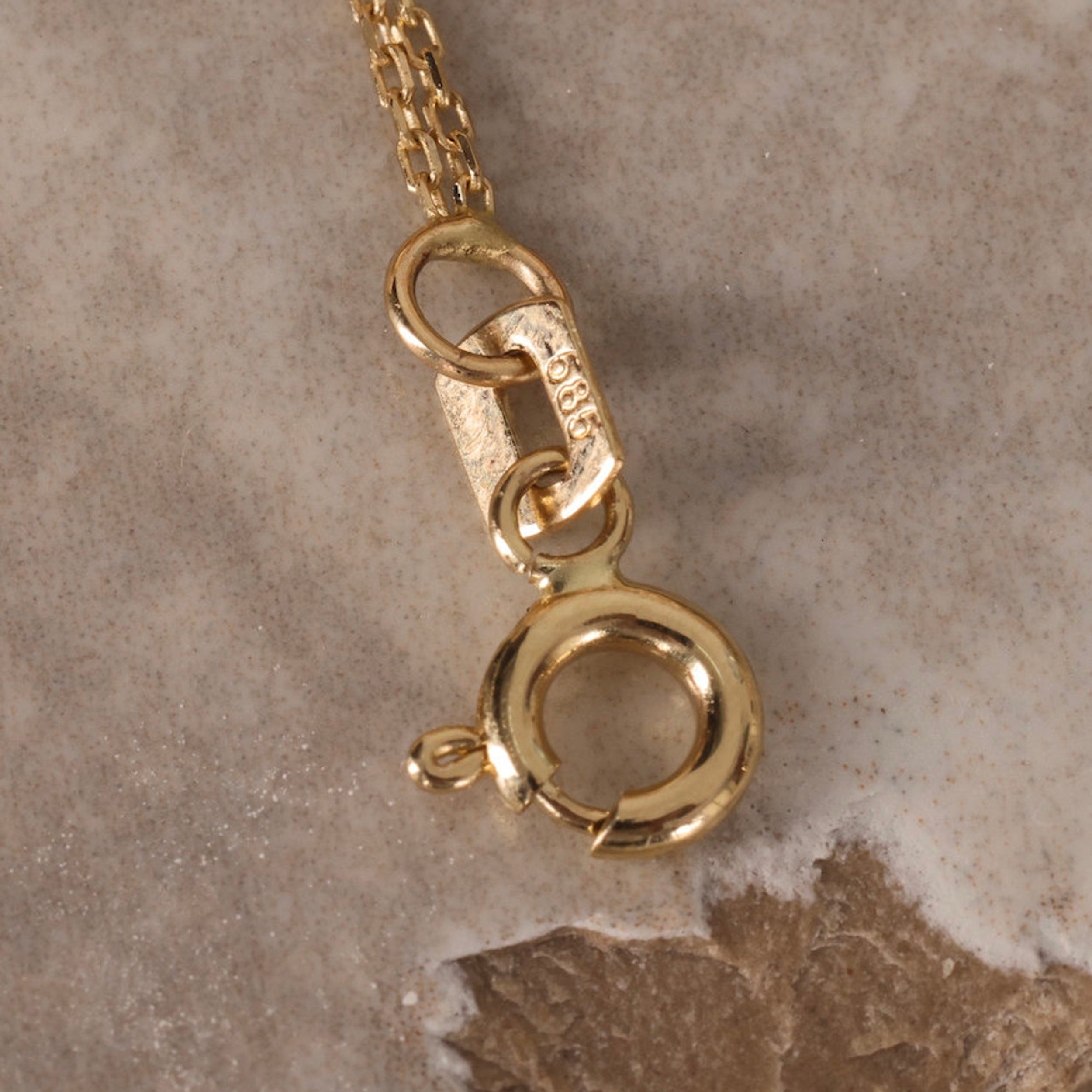 0.15 TCW Round Moissanite Heart Bracelet - crownmoissanite