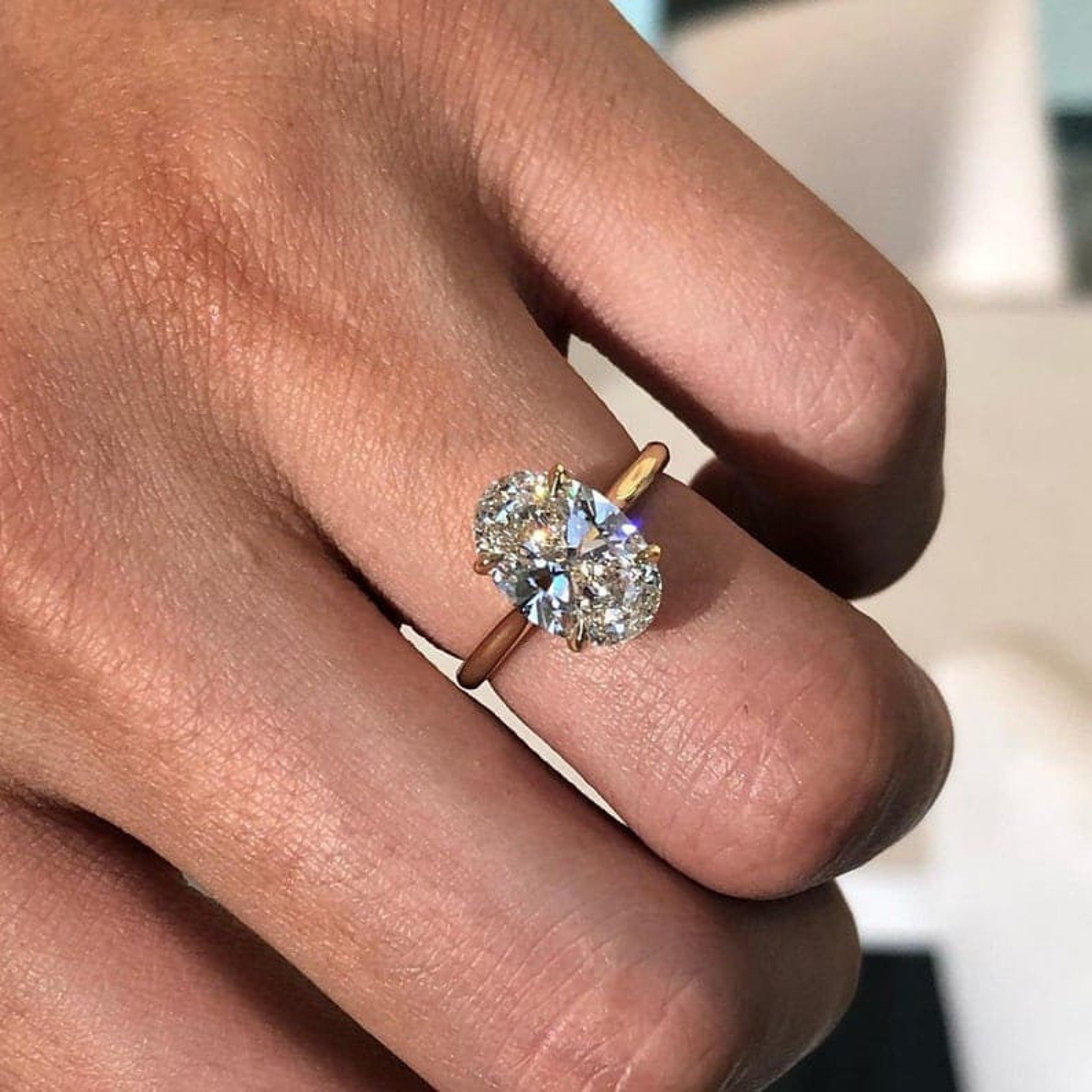 2.0 CT Oval Moissanite Solitaire Style Ring - crownmoissanite