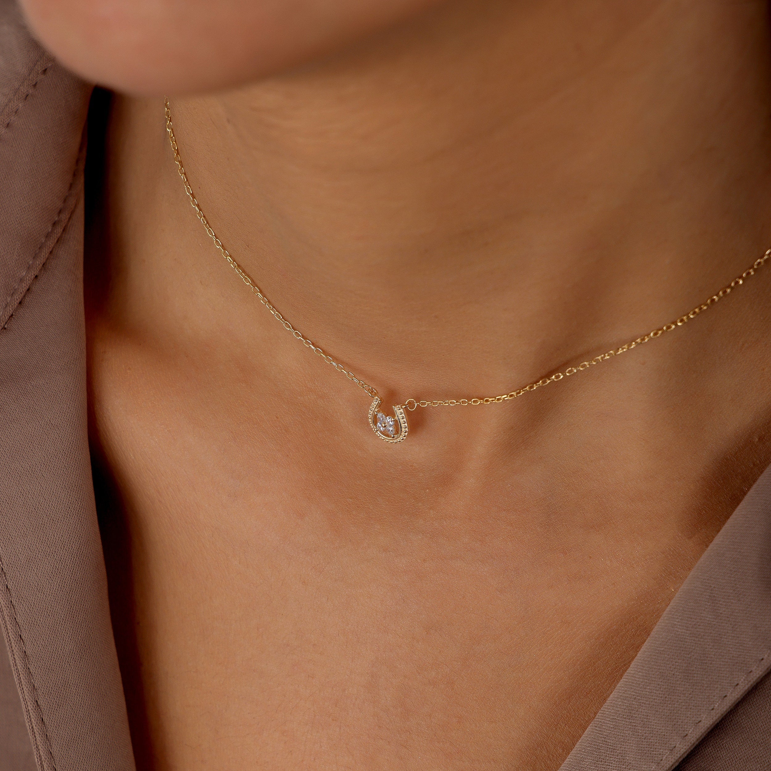 0.10 TCW Round Moissanite Tiny Horseshoe Necklace - crownmoissanite