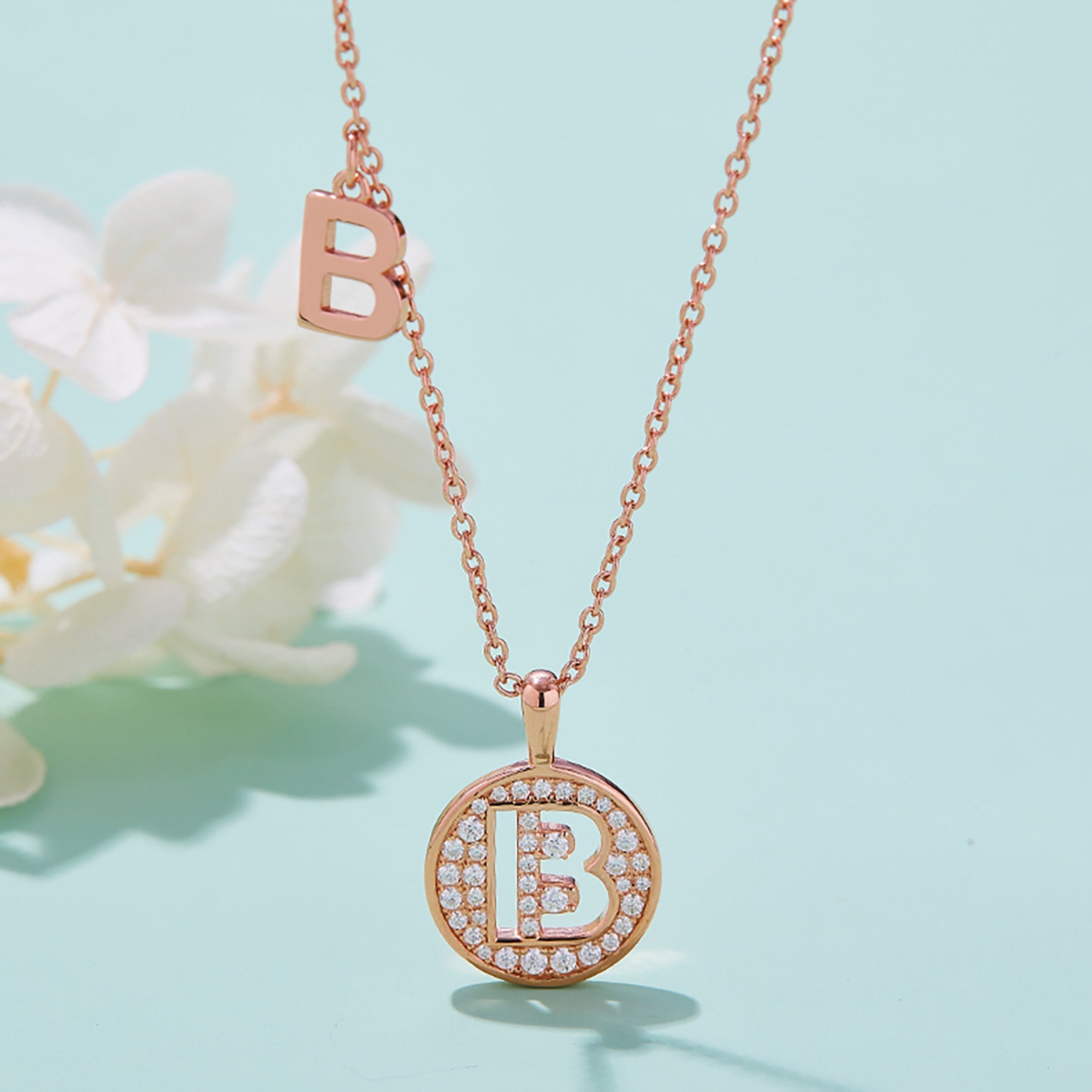 Customized "B" Letter Moissanite Diamond Necklace - crownmoissanite