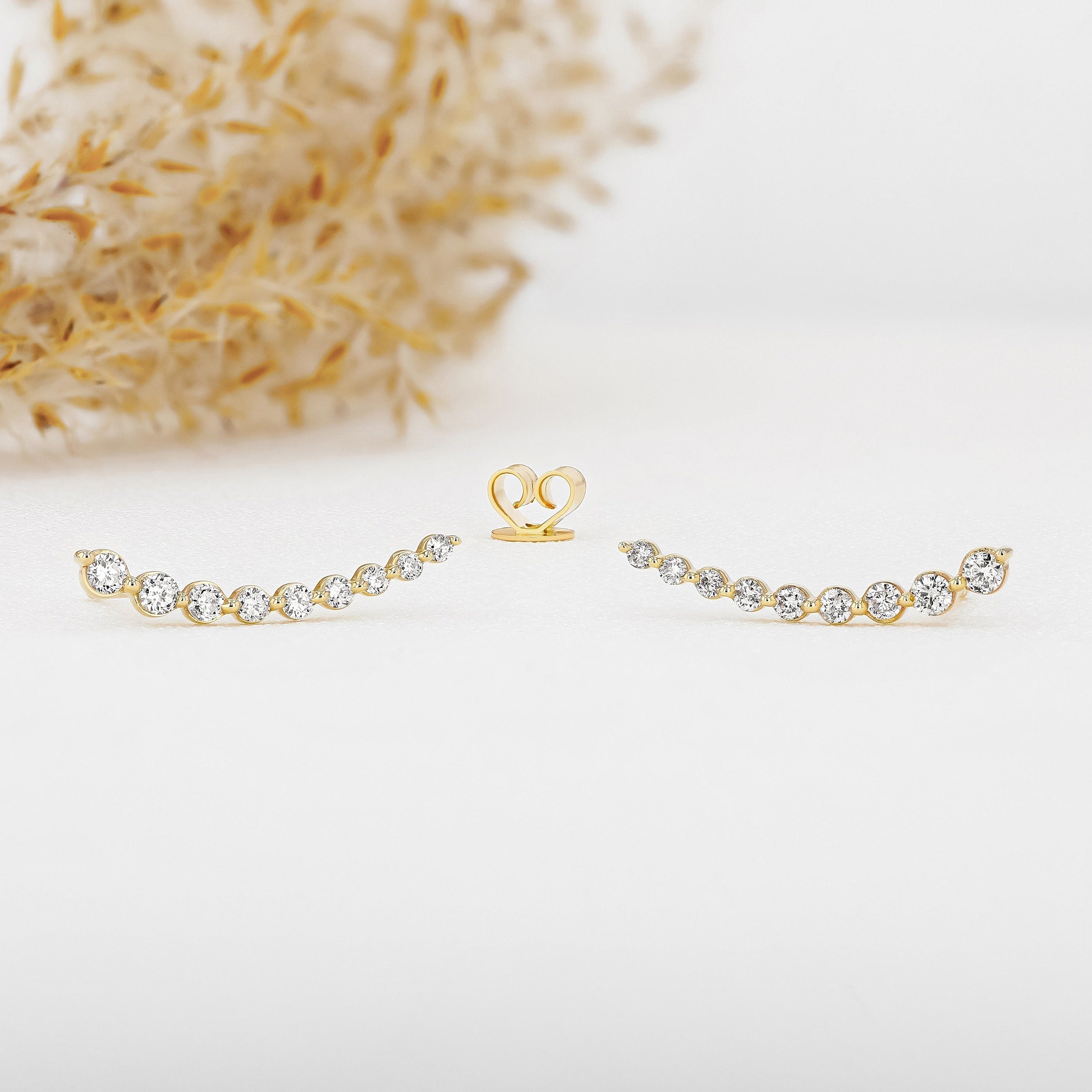 0.50 TCW Round Moissanite Diamond Ear Crawler Earrings - crownmoissanite