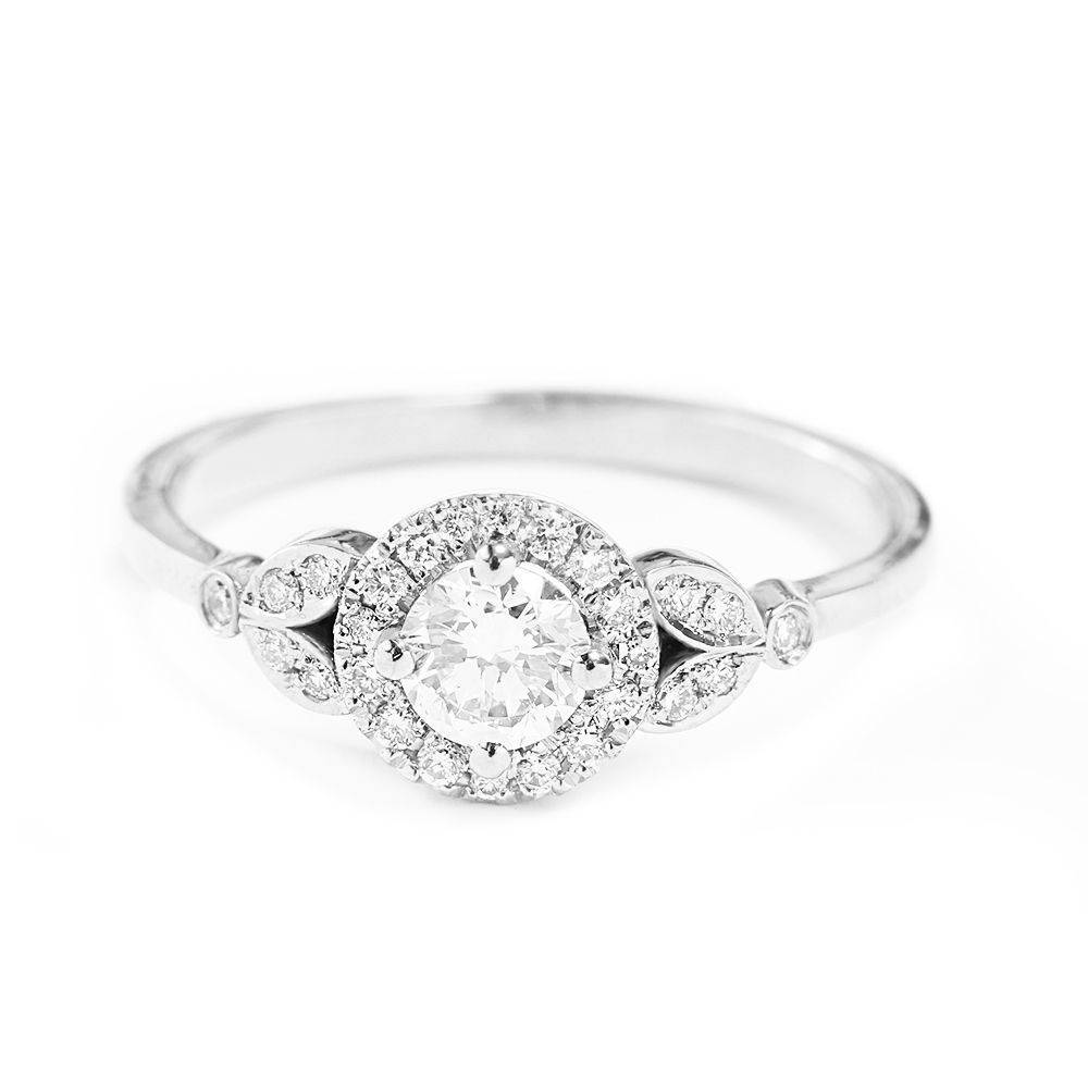 0.30 CT Round Moissanite Vintage Engagement Ring