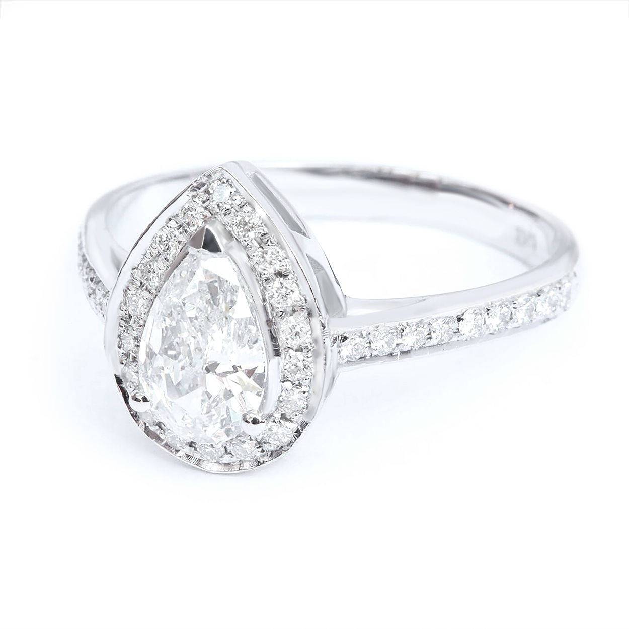 0.70 CT Pear Cut Pave Style Moissanite Bridal Ring Set