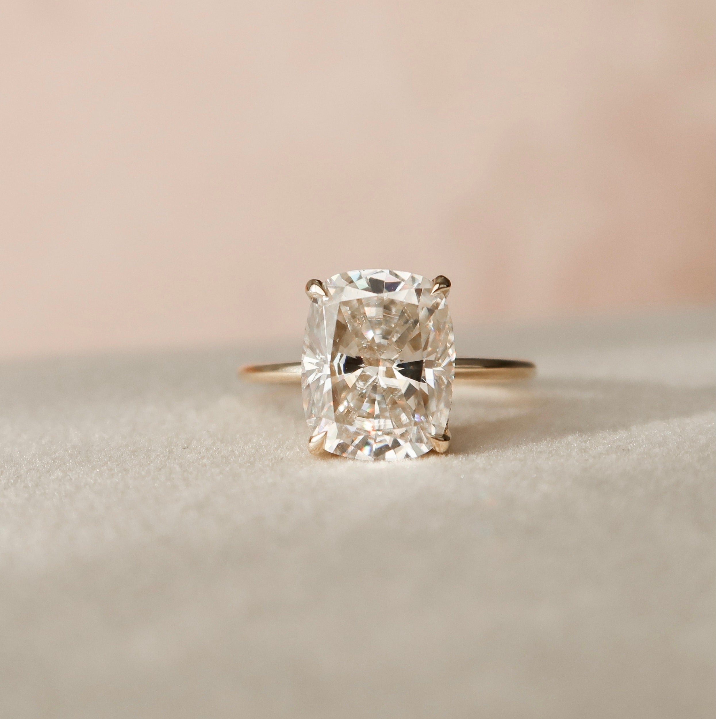 6.0 CT Cushion Cut Solitaire Solitaire Moissanite Engagement Ring - crownmoissanite