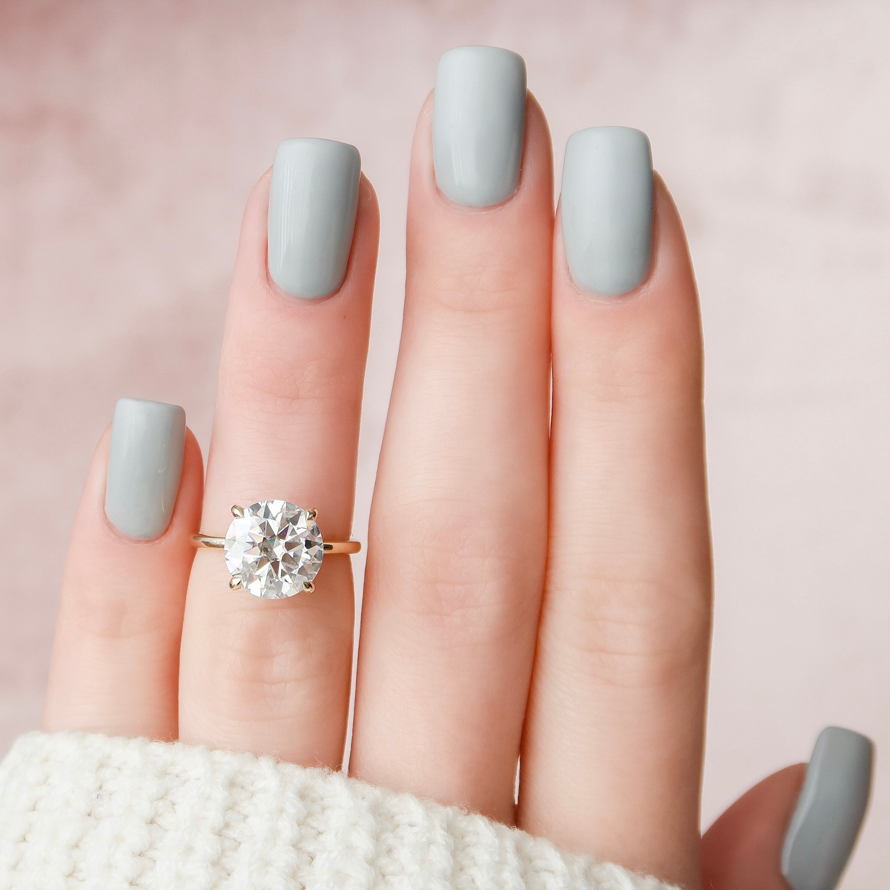 5.0 CT Round Cut Solitaire Style Moissanite Engagement Ring - crownmoissanite