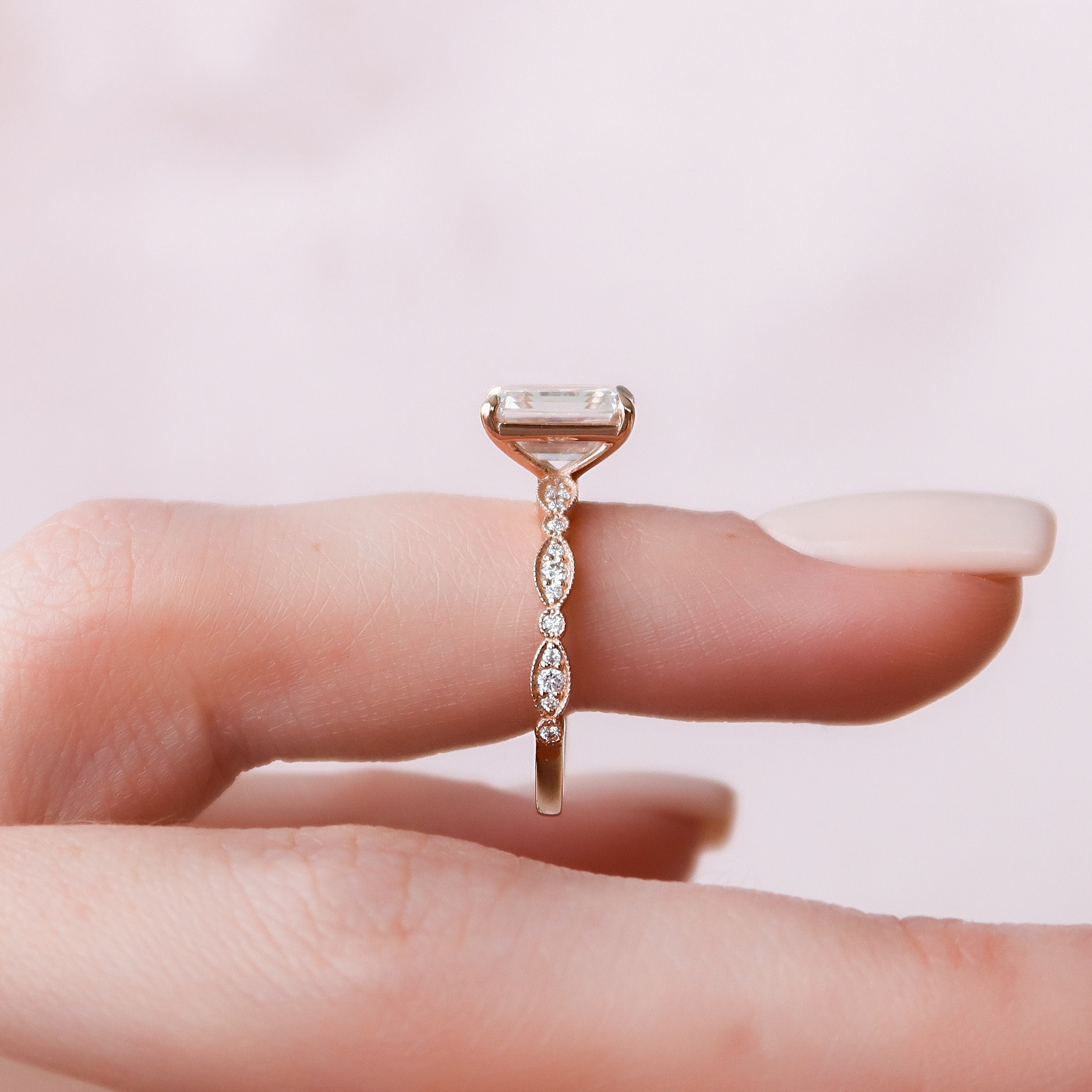 2.0 CT Emerald Milgrain Vintage Style Moissanite Engagement Ring - crownmoissanite