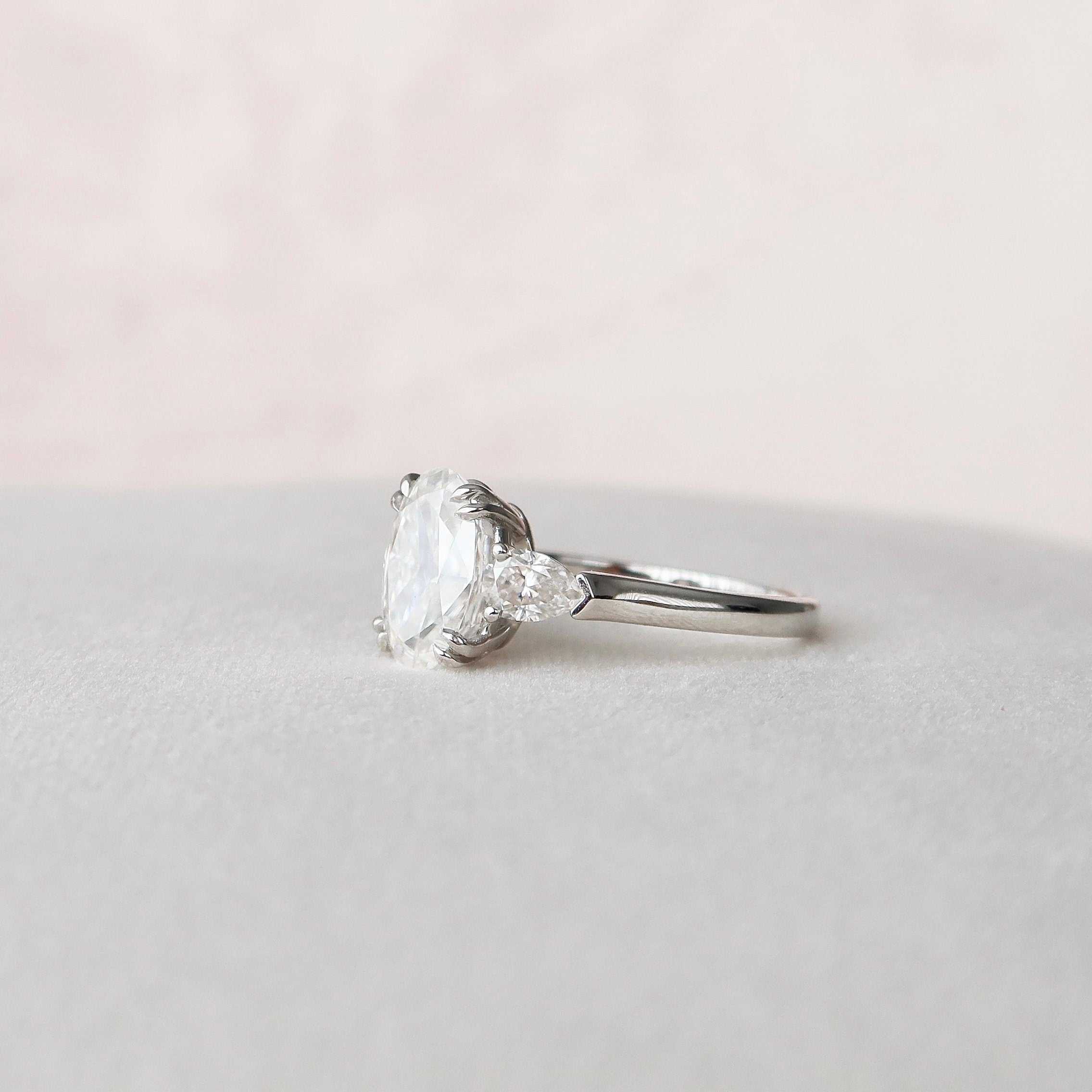 3.5 CT Oval Cut Three Stone Moissanite Engagement Ring - crownmoissanite