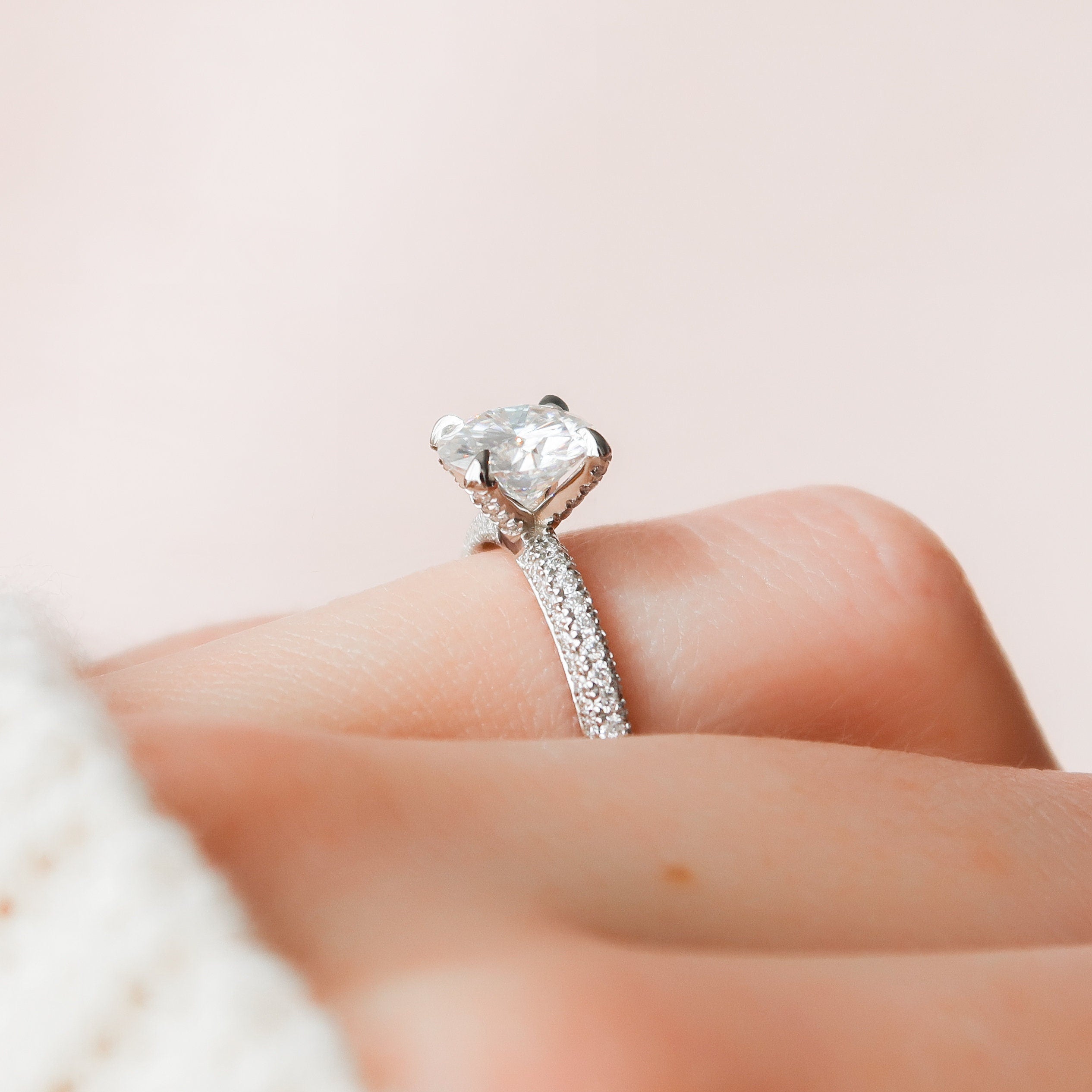 1.5 CT Round Moissanite Engagement Ring With Pave Setting - crownmoissanite