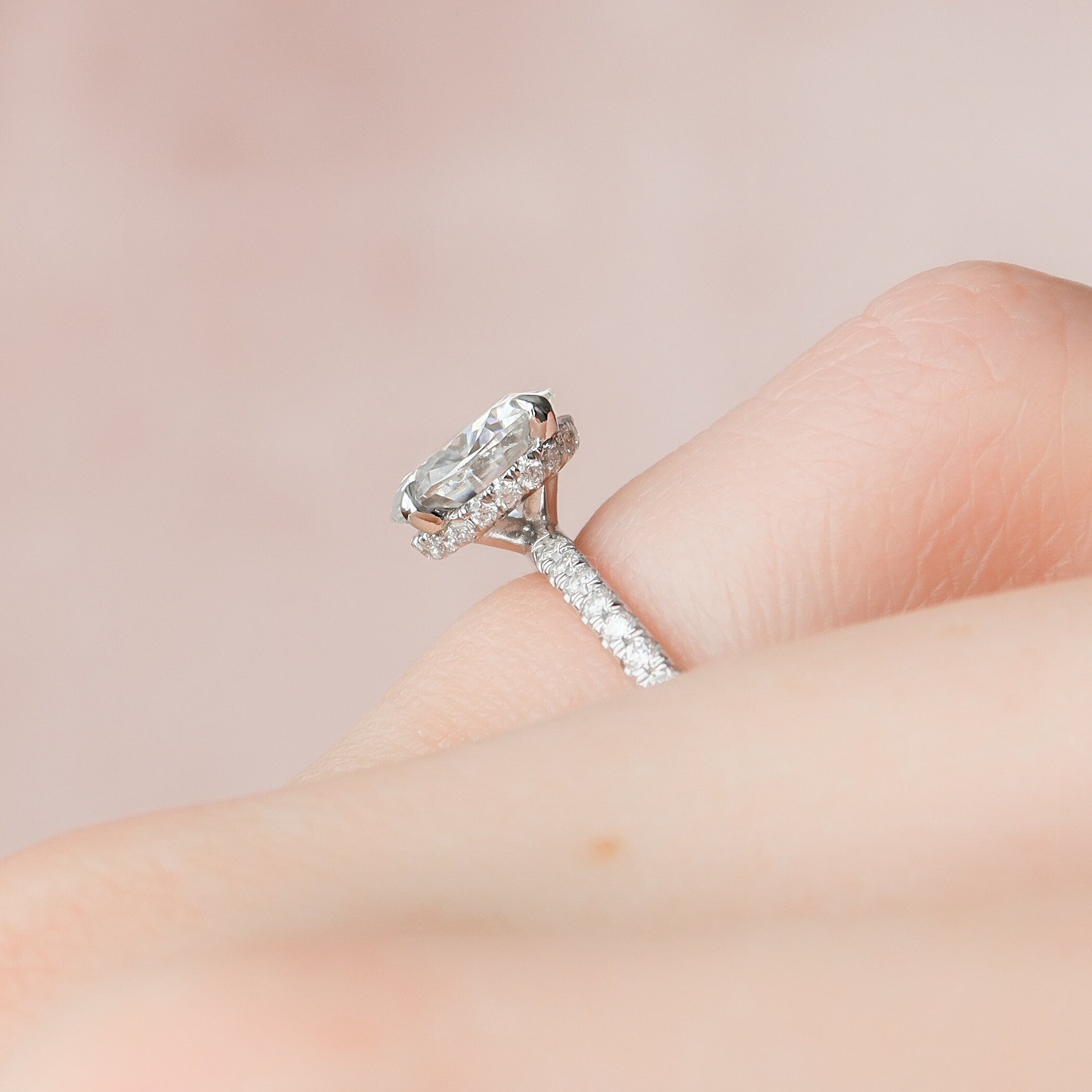 2.0 CT Round Cut Pave Setting Moissanite Engagement Ring - crownmoissanite