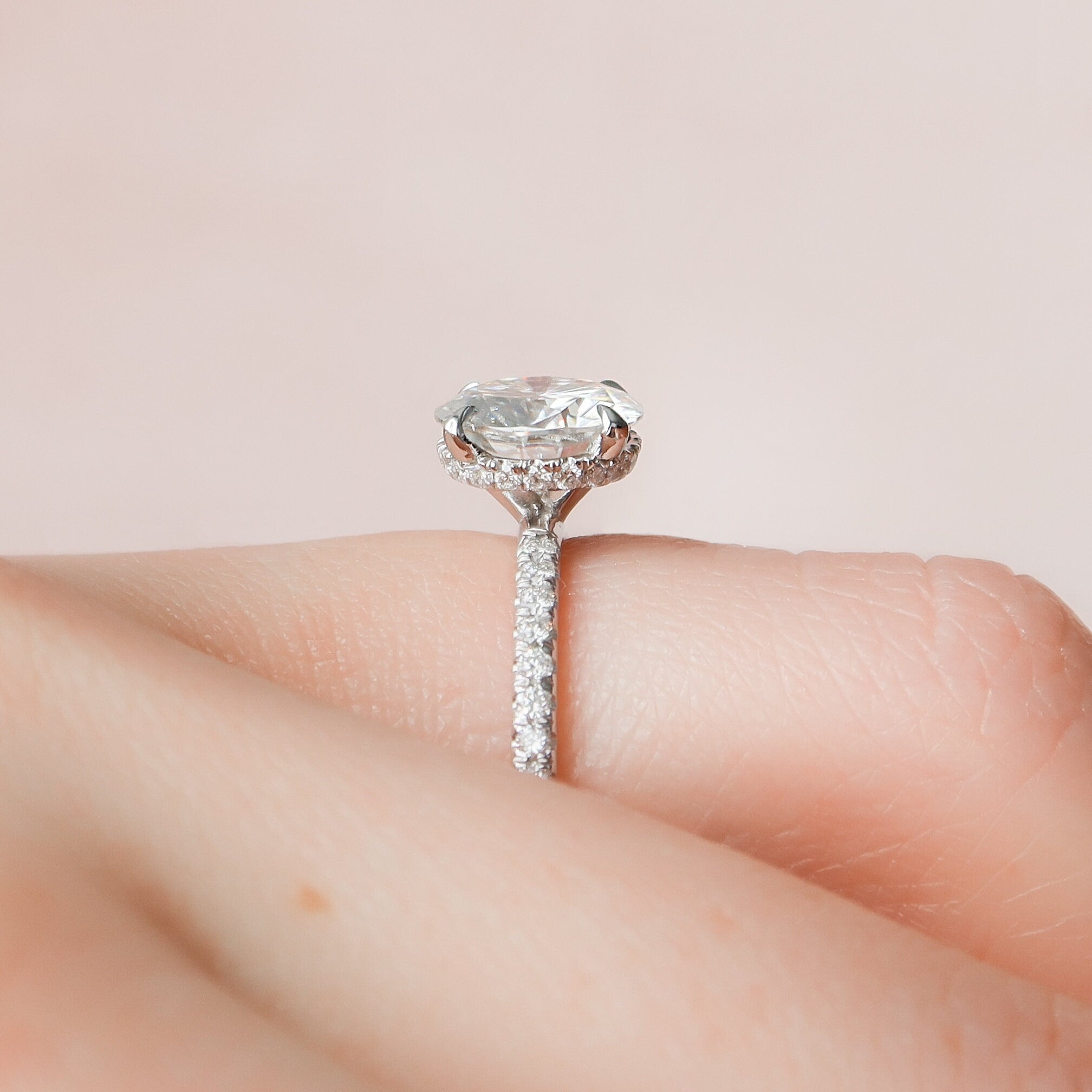 2.0 CT Round Cut Pave Setting Moissanite Engagement Ring - crownmoissanite