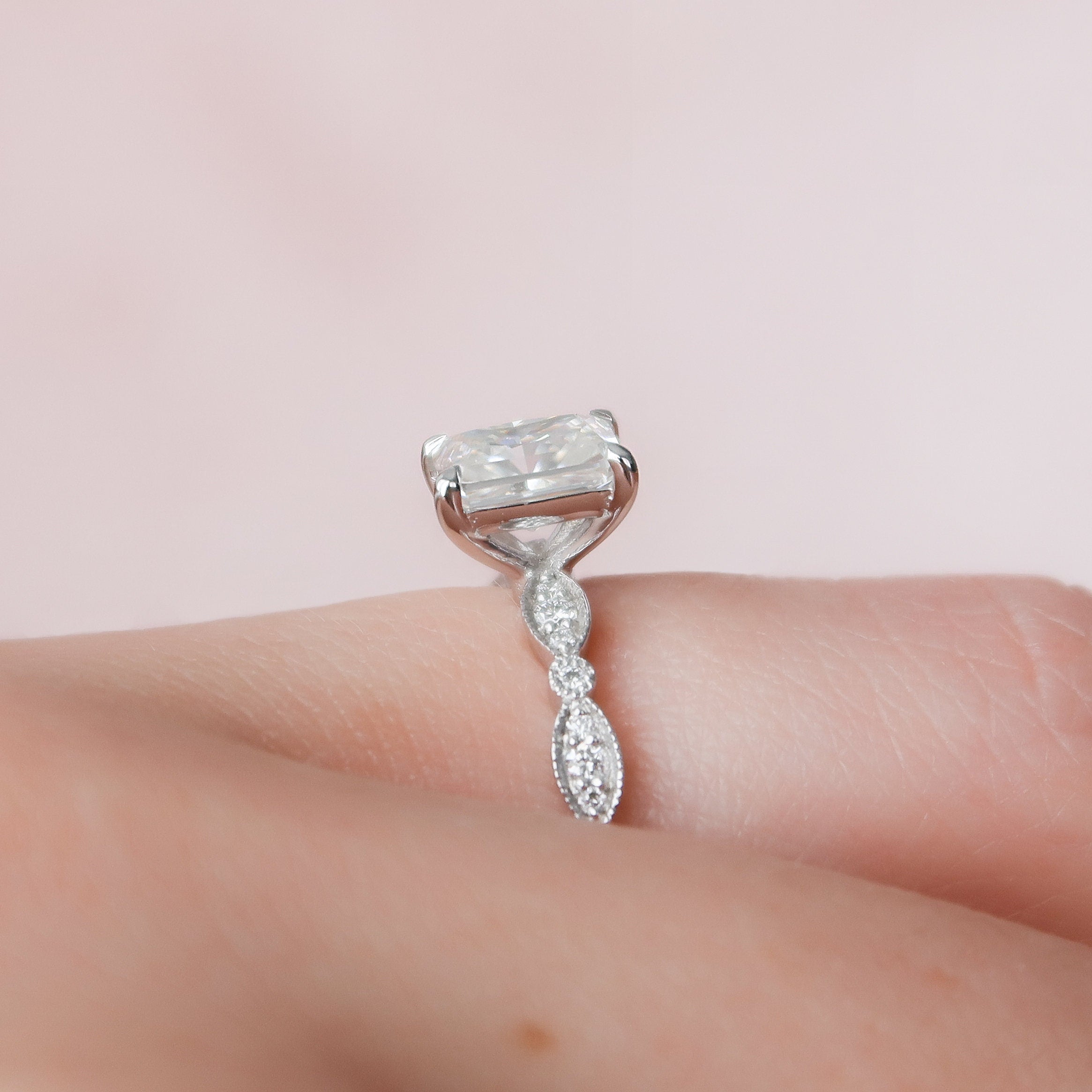 1.0 CT Radiant Shaped Moissanite Solitaire Engagement Ring - crownmoissanite