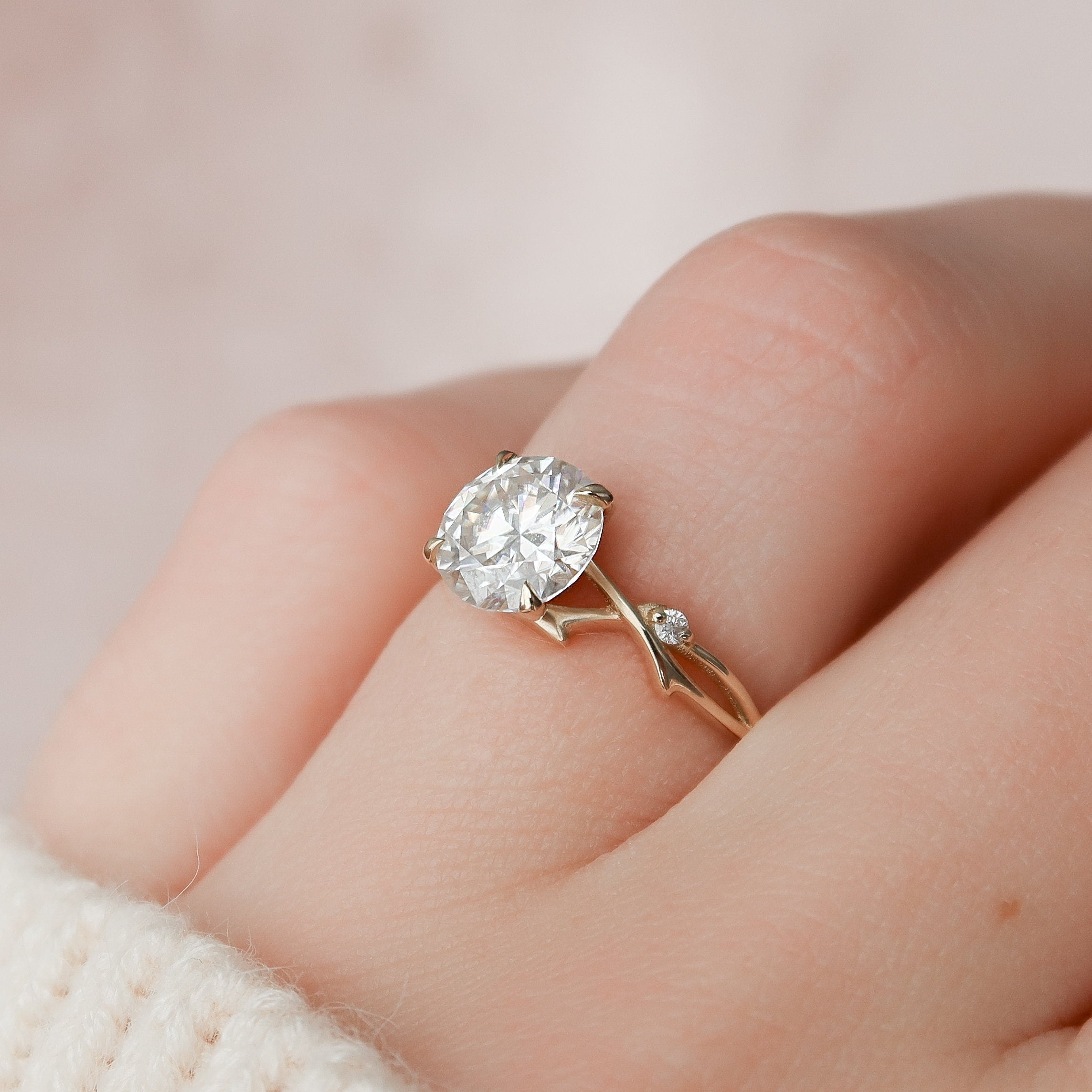 1.50 CT Round Twig Style Moissanite Engagement Ring - crownmoissanite