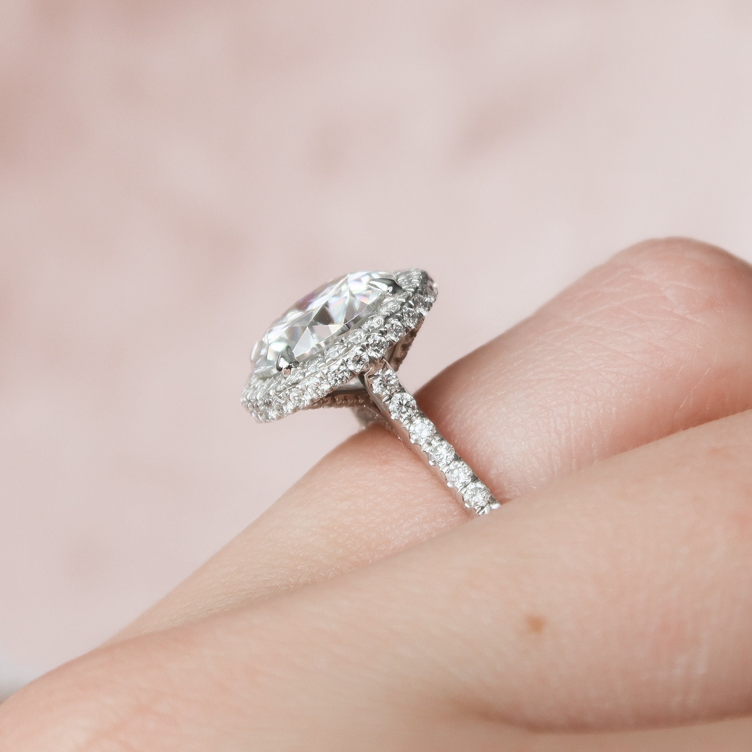 3.5 CT Round Halo Style Moissanite Engagement Ring - crownmoissanite