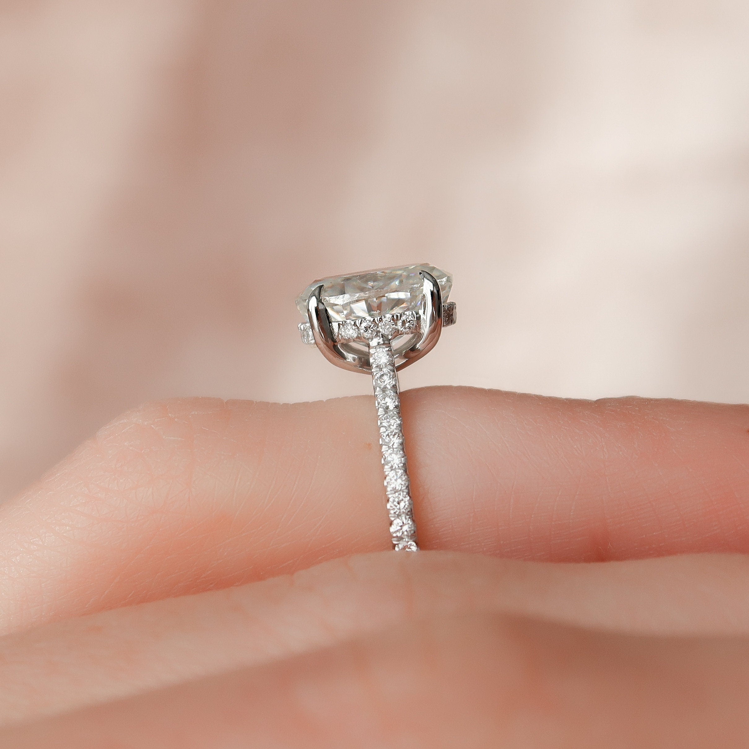 2 CT Oval Cut Moissanite Engagement Ring With Pave Setting - crownmoissanite