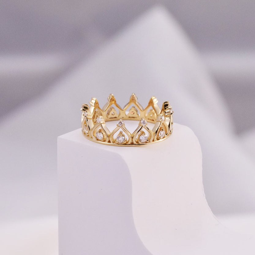 0.35 TCW Round Cut Crown Unique Queen Moissanite Wedding Band