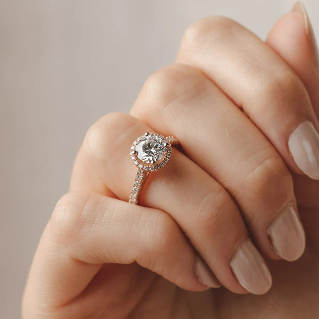 2.0 - 4.0 CT Round Moissanite Halo Engagement Ring