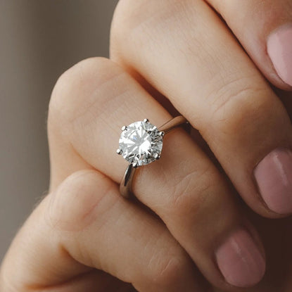 1.0 - 2.0 CT Round Moissanite Solitaire Engagement Ring