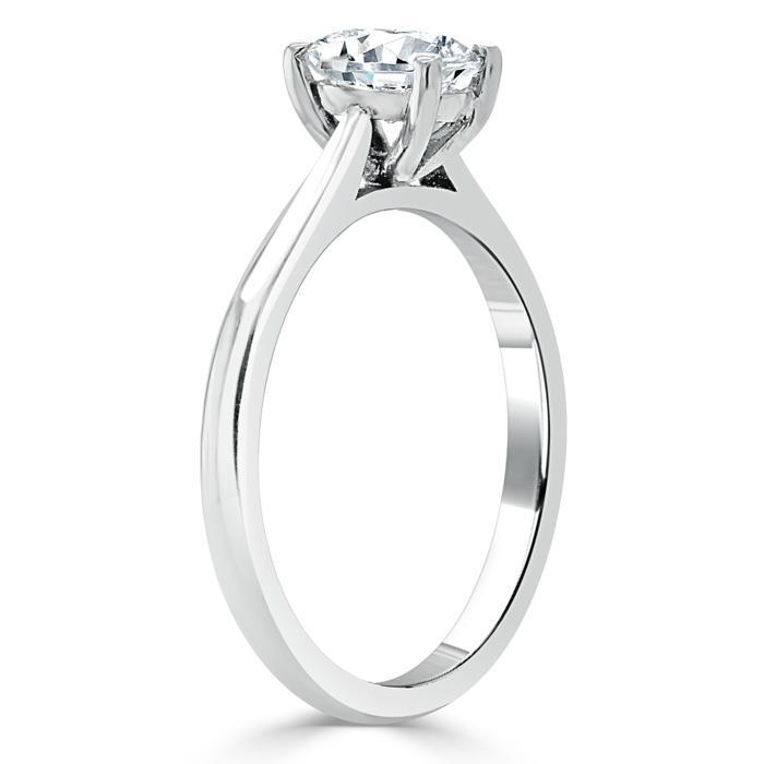 0.75 CT Oval Shape Moissanite Solitaire Engagement Ring - crownmoissanite