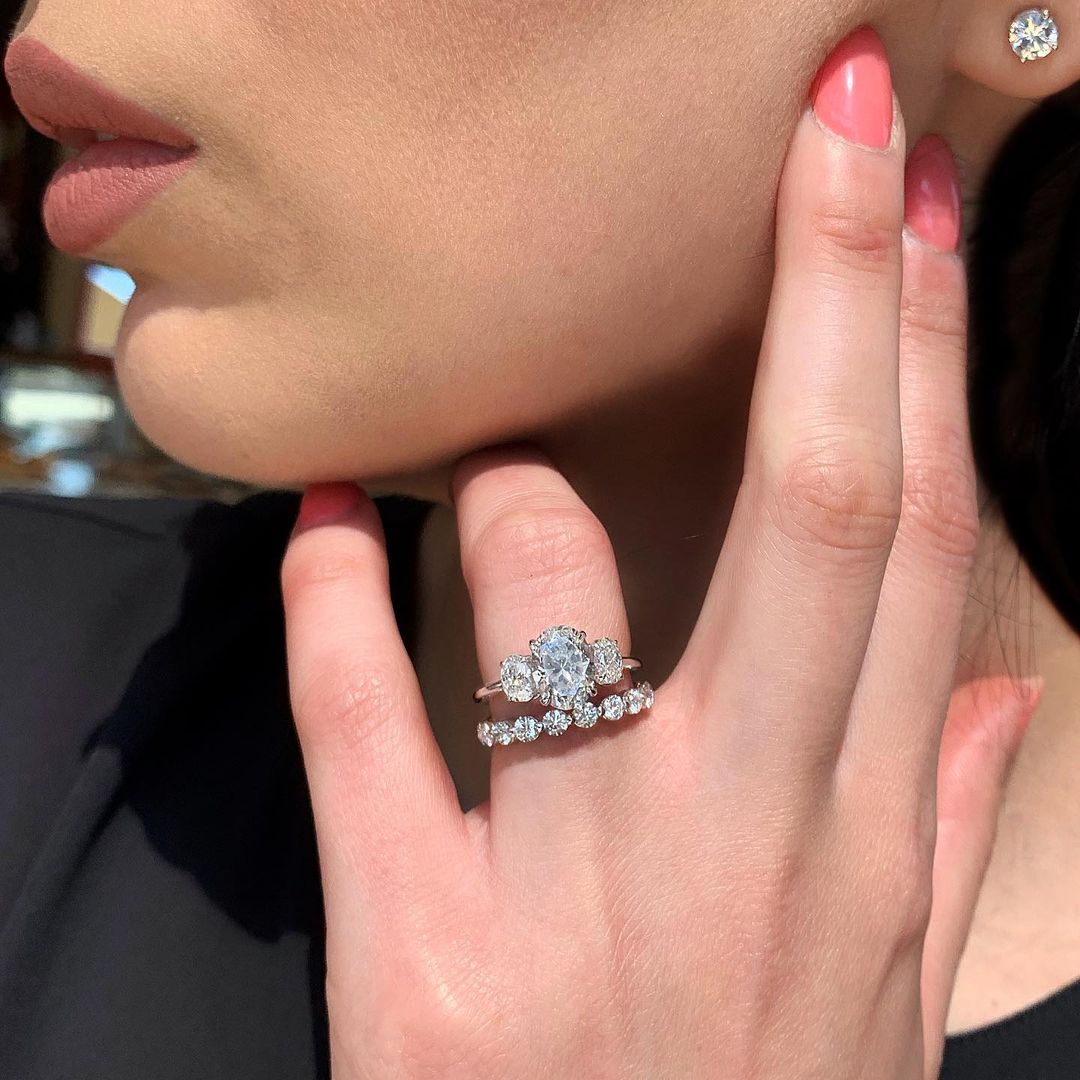 1.91 CT Oval Three Stone Moissanite Engagement Ring - crownmoissanite