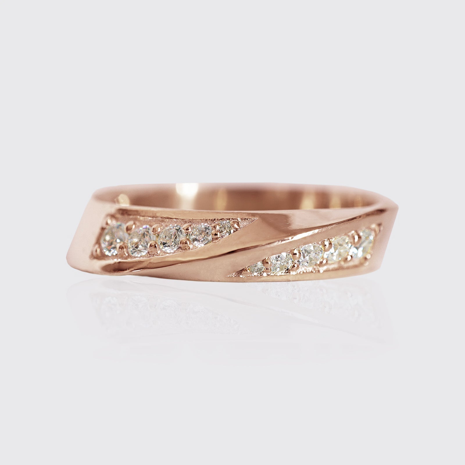 Spiral Classic Wedding Band For Men - crownmoissanite