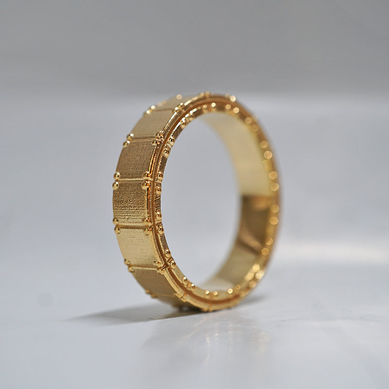 Classic Shield Textured Men's Wedding Band - crownmoissanite