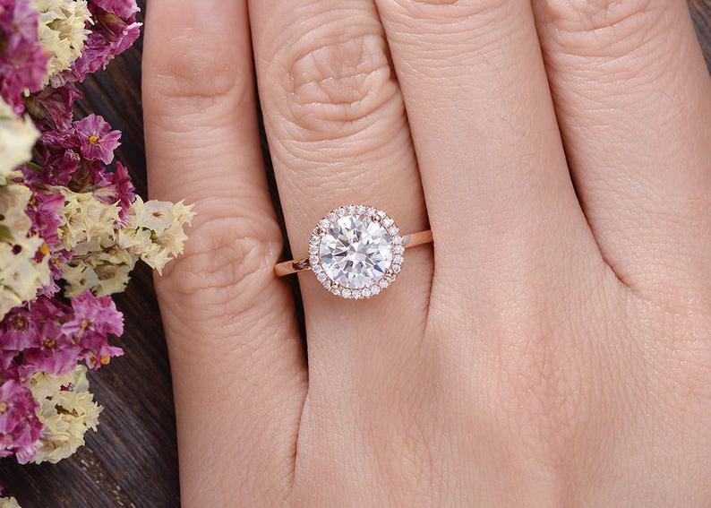 1.90 CT Round Cut Halo Moissanite Engagement Ring - crownmoissanite