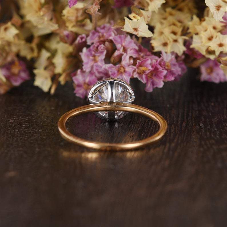 1.90 CT Round Shaped Moissanite Halo Engagement Ring - crownmoissanite