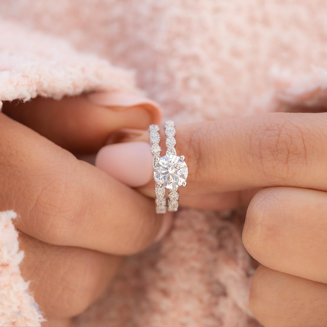 0.16 CT Round Shaped Moissanite Milgrain Wedding Band - crownmoissanite