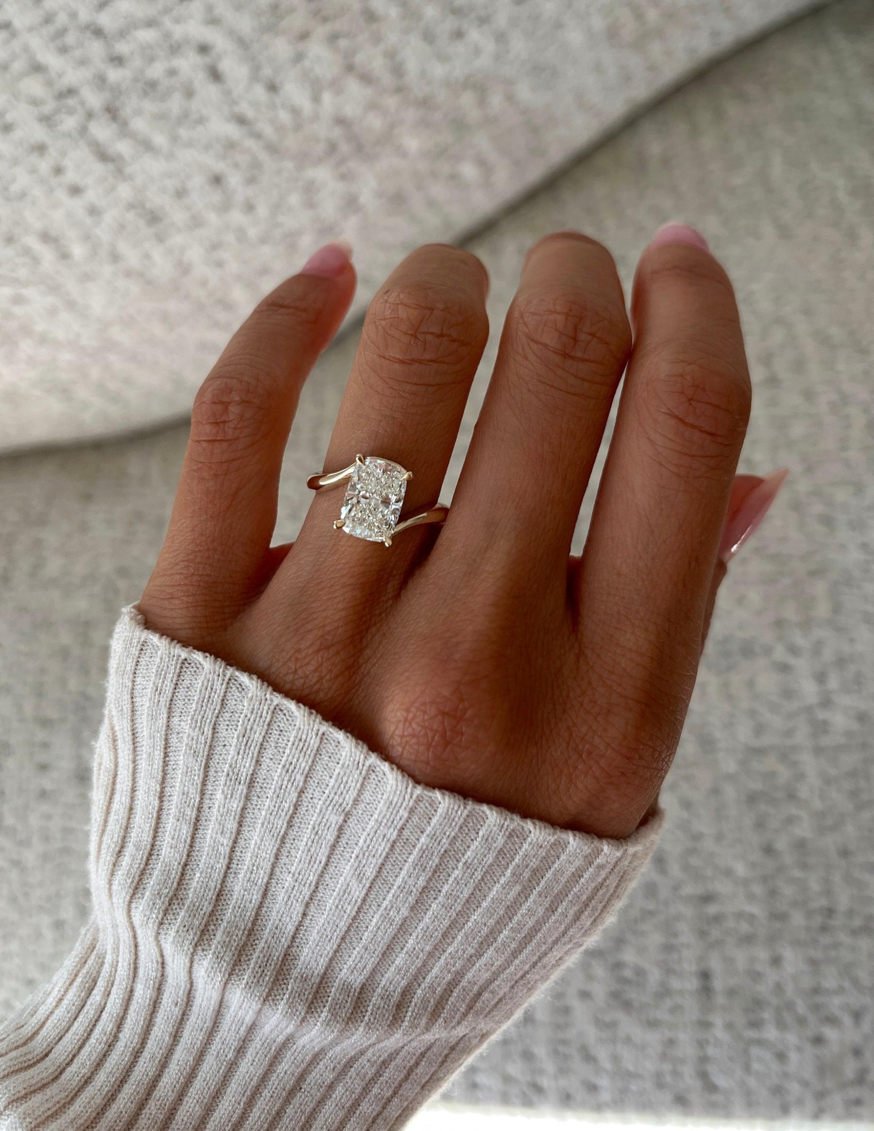 1.5 - 3.5 CT Elongated Cushion Shaped Moissanite Soliatire Style Engagement Ring