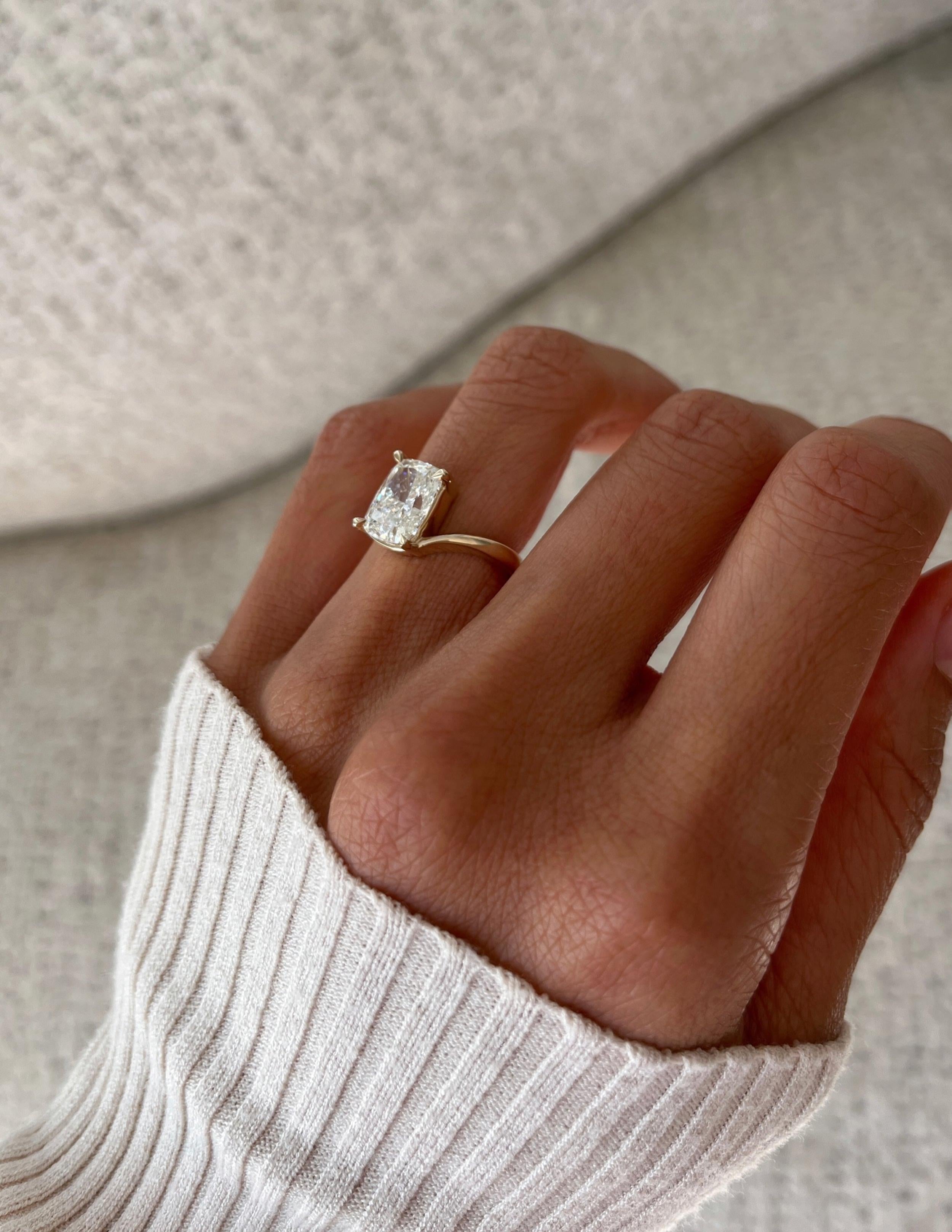 1.5 - 3.5 CT Elongated Cushion Shaped Moissanite Soliatire Style Engagement Ring