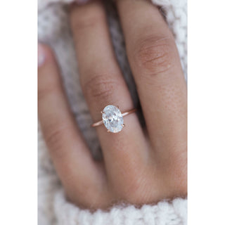 2.70 CT Oval Solitaire Moissanite Engagement Ring - crownmoissanite