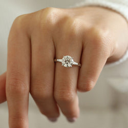 2.0 CT Round Shaped Three Stone Moissanite Engagement Ring - crownmoissanite