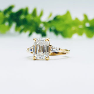 1.9 CT Emerald Cut Three Stone Moissanite Engagement Ring - crownmoissanite